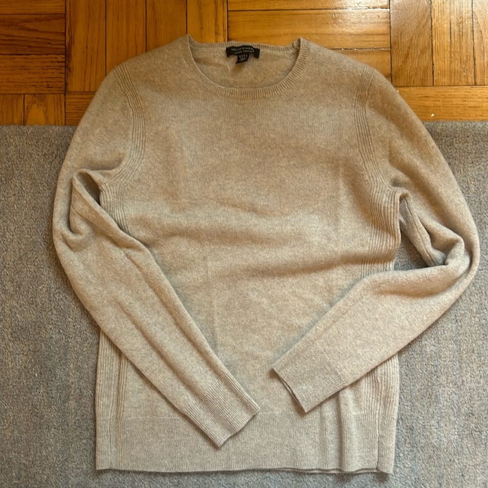 Saks Fifth Avenue Cashmere sweater sz S